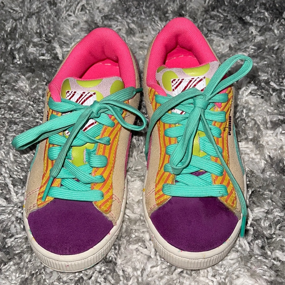 Puma Suede Classic Shoes Pale Khaki -kids size 12c